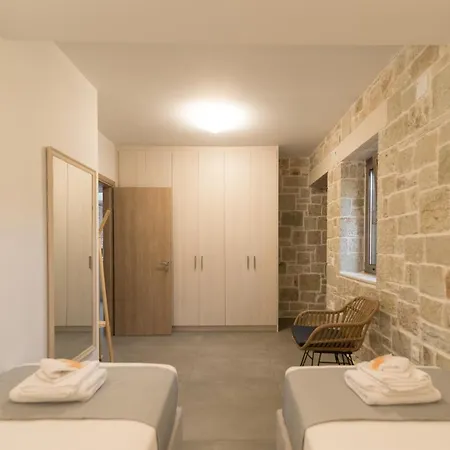 Twin Villa *